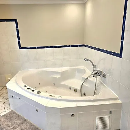 Apartament Arge Lh Arge App 1 *